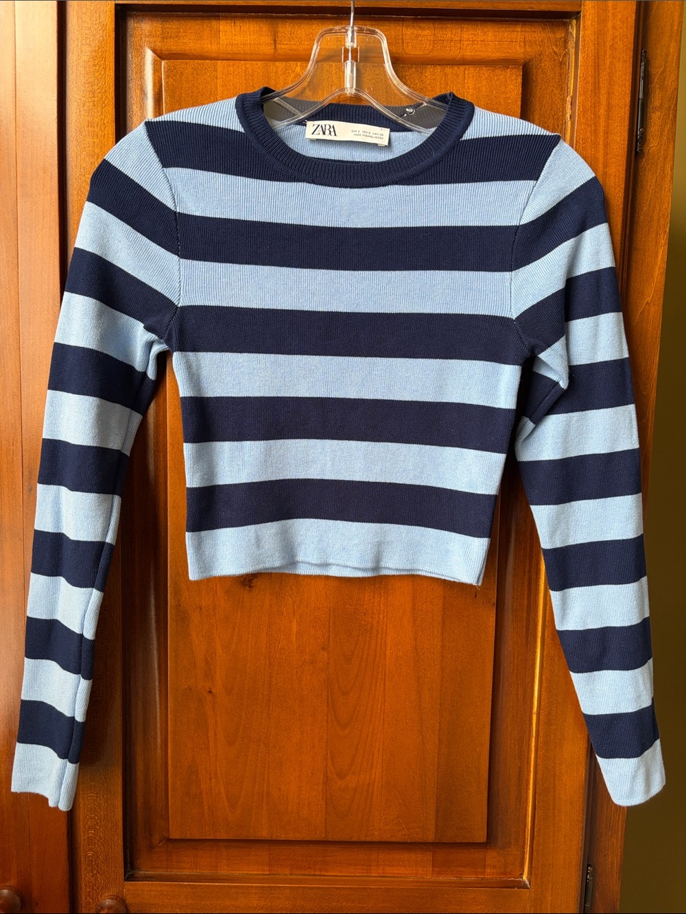 Zara Long Sleeve Cropped Knit Top